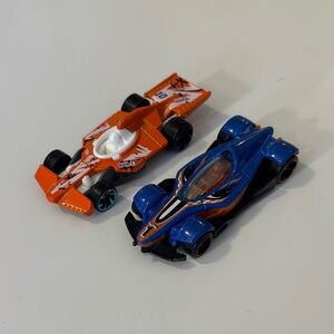 ☘️ BOGO ☘️ Hot wheels race cars orange blue formula flashback street